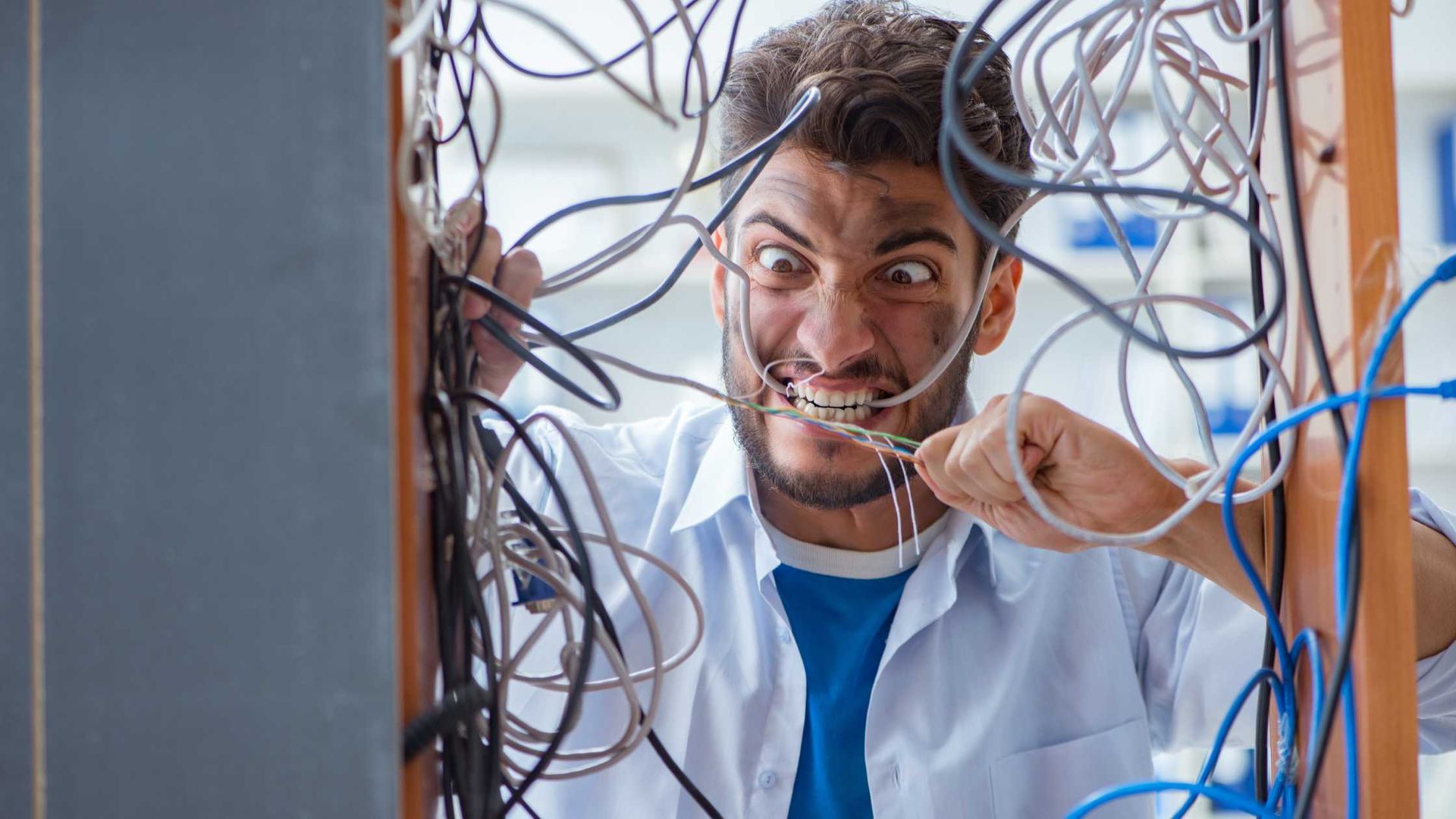 Cable-management-disorgansied