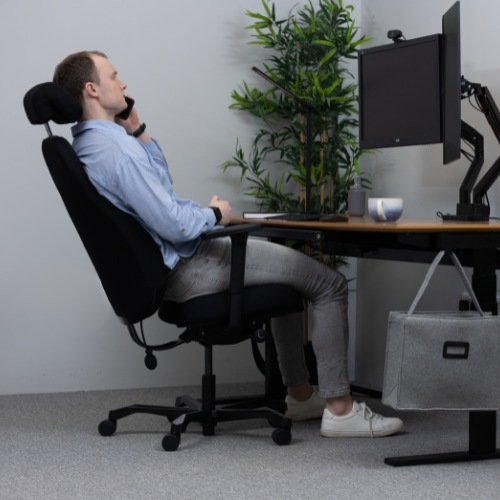 Invictus PI 4000 |office chair with lumbar support