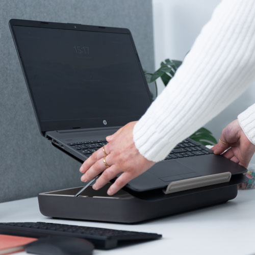 Bento Hotdesk Laptop ToolKit