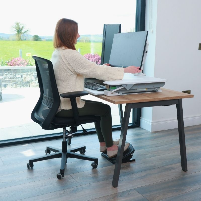 Freedom Desk Pro | White | Standing Desk Converter2_KOS_Ergonomics