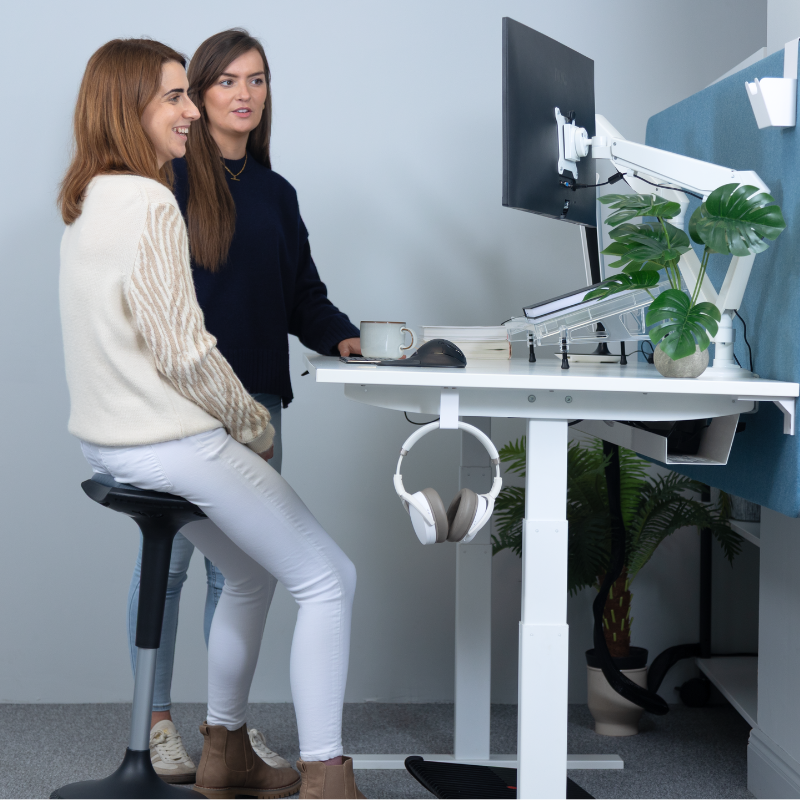 KOS Balance Stool  Perching Stool1_KOS_Ergonomics