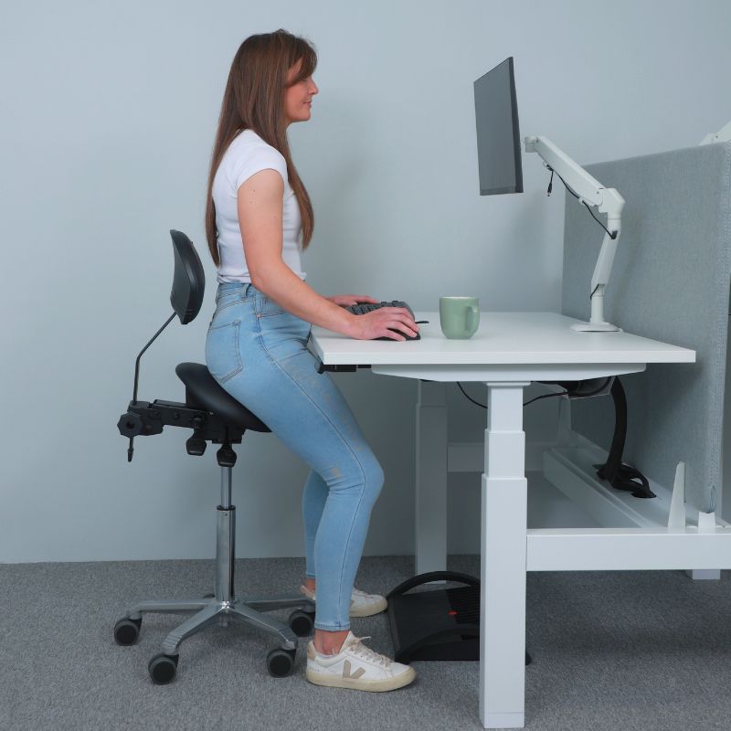 PITILTSADDLEwithBACKREST4_KOS_Ergonomics