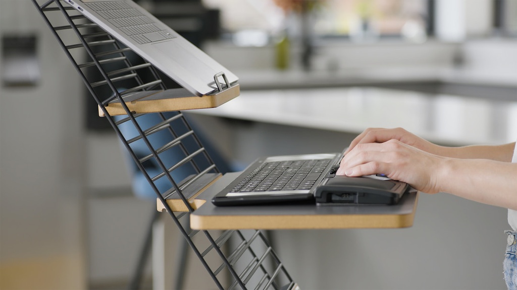 MOUSETRAPPER STANDFRIEND - BEST IN CLASS ERGONOMIC LAPTOP STAND