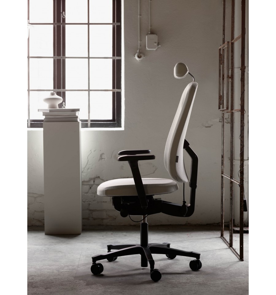 HM390 Tall | Back Care Ergonomic Chair